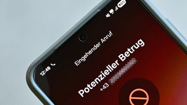 ++ THEMENBILD ++ PHISHING-BETRUG / TELEFON-BETRUG / BETRUGSANRUF / SCAM / SPOOFING / "ENKELTRICK"