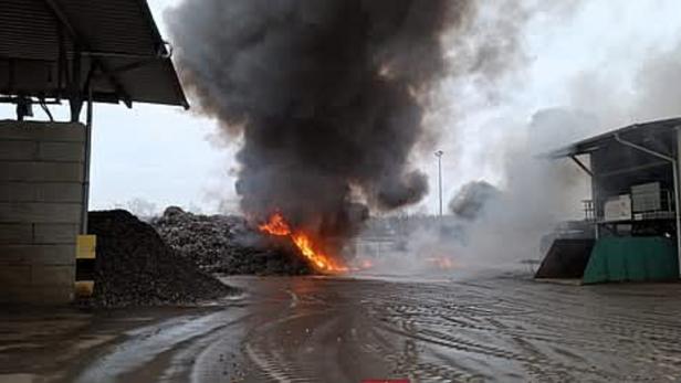 Brand von Shreddermaterial 