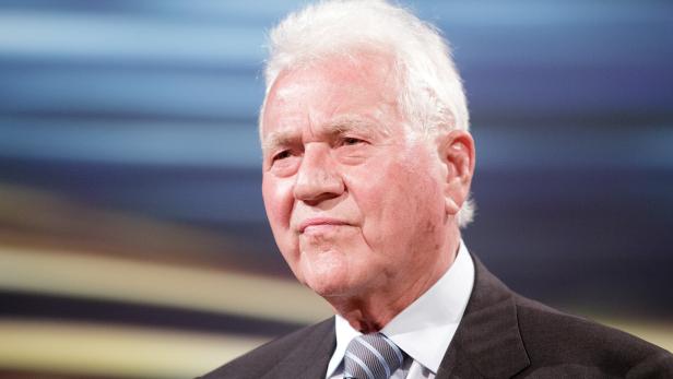 ++ ARCHIVBILD ++ KANADA: FRANK STRONACH OFFENBAR WEGEN SEXUELLER ÜBERGRIFFE FESTGENOMMEN