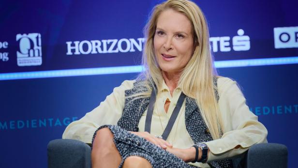 "Bist herzlich willkommen": Auch Eva Dichand schrieb mit Epstein