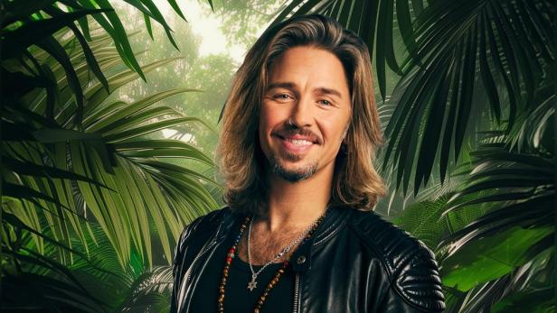 Porträtfotos von Gil Ofarim vor Dschungelkulisse