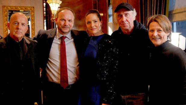 Drehstart für ORF/ARD/SRF-Dokudrama Benko  Size does matter (AT) mit u. a. Thomas Stipsits, Patricia Aulitzky und Heino Ferch