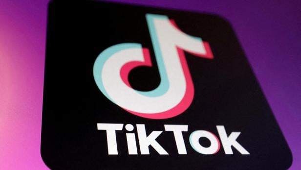 FILE PHOTO: FILE PHOTO: Illustration shows TikTok app logo