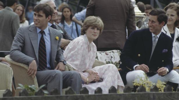 Prinzessin Diana mit ihrem Mann Charles und ihrem Schwager Andrew