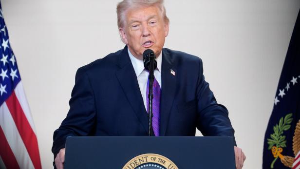 US President Trump launches 'TrumpRx' prescription drug platform at White House