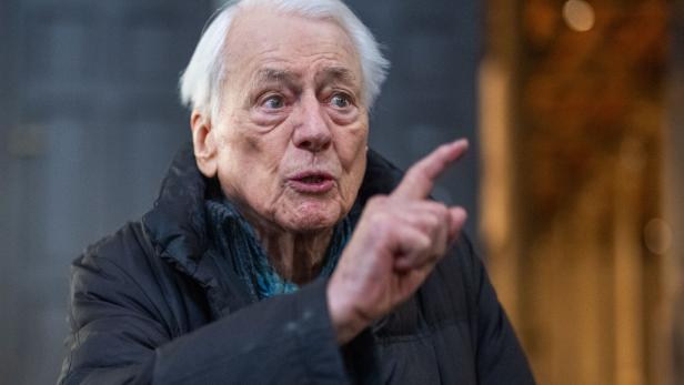 PRESSEFÜHRUNG AUSSTELLUNG "ALEXANDER KLUGE - NACHTS TRÄUMEN DIE KULISSEN VON UNGESEHEN BILDERN"