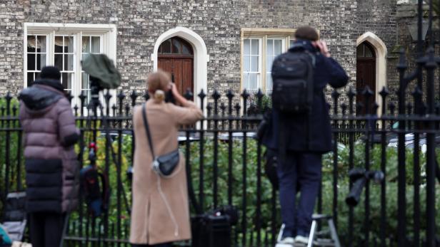 British Prime Minister Keir Starmer under pressure following revelations of Mandelson Epstein scandal