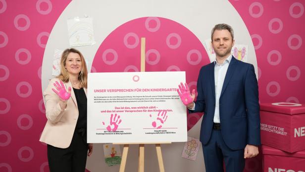 Bildungsstadträtin Bettina Emmering und Landesgeschäftsführer Philipp Kern von den Neos Wien