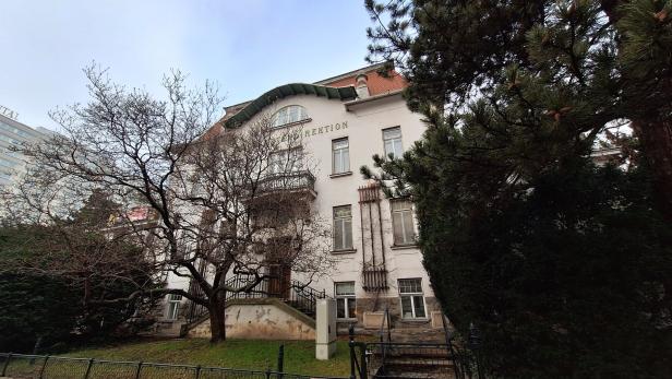 Zeigt Gebäude der Stadtgartendirektion in Wien. 