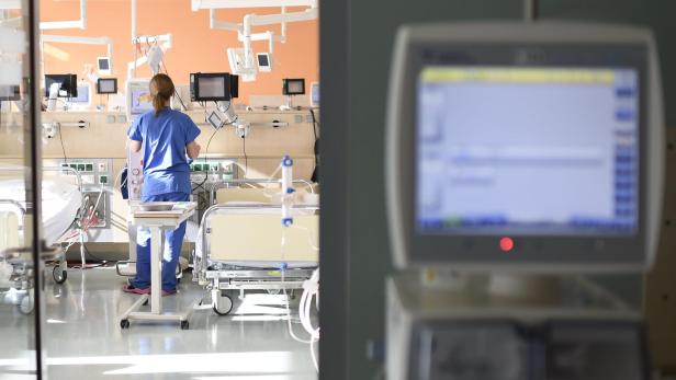 Hoher Migrationsanteil in Spitälern? Das stimmt vor allem bei der Belegschaft