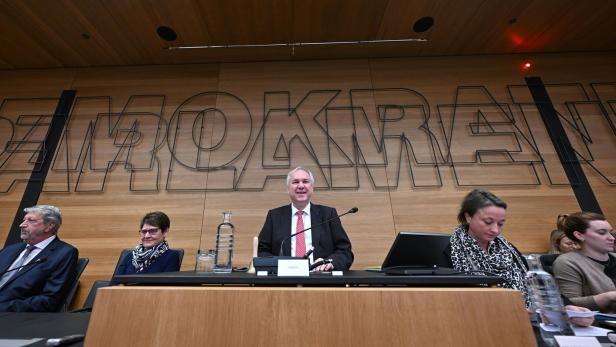 KONSTITUIERENDE SITZUNG DES U-AUSSCHUSSES ZUR CAUSA PILNACEK: ROSENKRANZ (FPÖ)