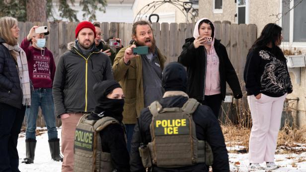 US-FEDERAL-AGENTS-DESCEND-ON-MINNEAPOLIS-FOR-IMMIGRATION-ENFORCE