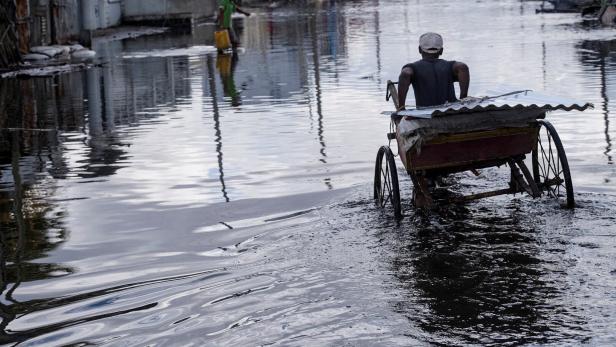 Madagascar intensifies cleanup after Cyclone Gezani kills 36