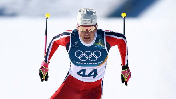 Cross-Country Skiing - Men's 10km Interval Start Free