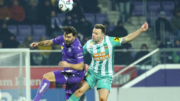 Austria-Boss Dragovic wird auf Stürmer Weimann (re.) treffen.