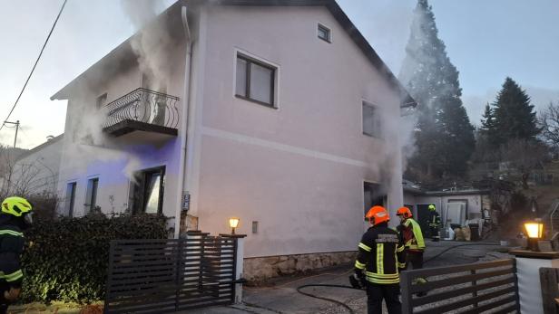 Brand in Bezirk Neunkirchen