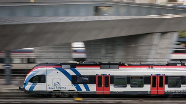 SWITZERLAND-FRANCE-TRANSPORT-TRAIN