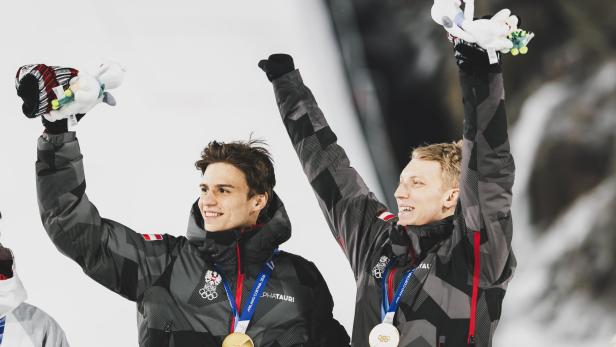 Gold für Österreich im Super-Team-Bewerb der Skispringer
