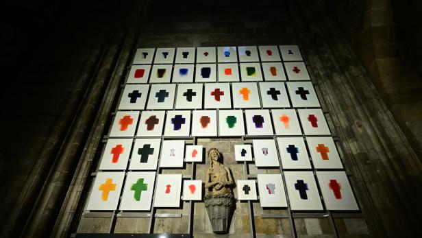 AUSSTELLUNG "DAS KREUZ - DAS ZEICHEN DAS BLEIBT"