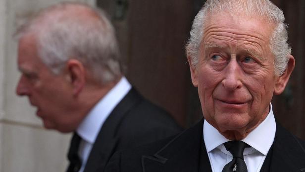 König Charles äußert sich zu Andrews Festnahme in Epstein-Affäre