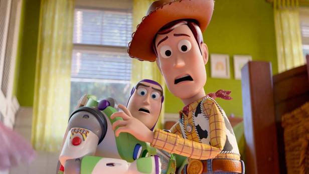 Buzz Lightyear und Cowboy Woody machen erstaunte Gesichter