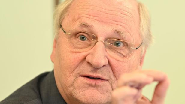 PK FISKALRAT AUSTRIA "AKTUALISIERTER BUDGETAUSBLICK 2025/26": BADELT