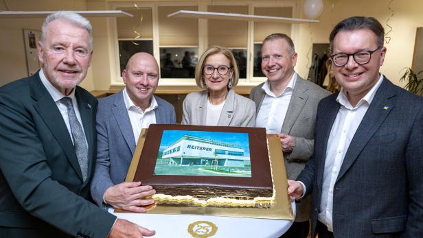 Klaus Schneeberger, Christian Reiterer, Johanna Mikl-Leitner, Bernd Reiterer und Matthias Zauner (v.l.)
