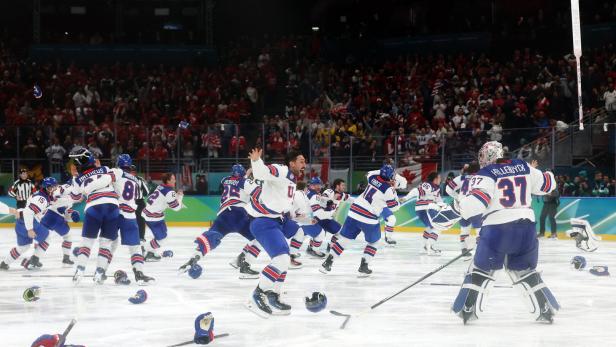 Ice Hockey - Men's Gold Medal Game - Canada vs United States