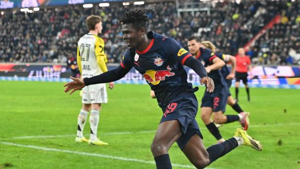 Salzburgs Konate jubelt