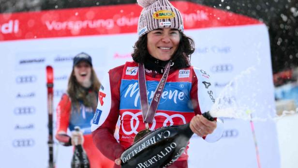 SKI-ALPINE-ITA-WORLD-WOMEN-GIANT-PODIUM