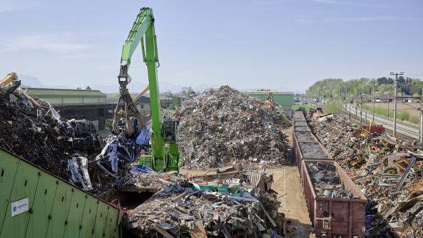 Bahntransport von Recycling-Material