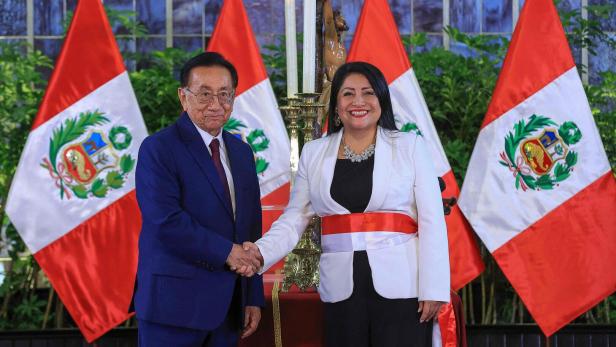 TOPSHOT-PERU-POLITICS-GOVERNMENT-CABINET