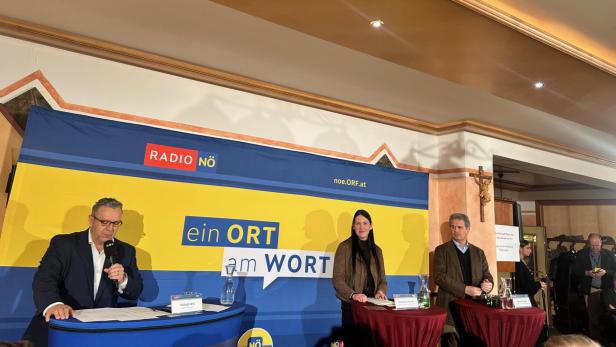 Werner Fetz, Romana Drexler und Thomas Salzer bei ein Wort am Ort