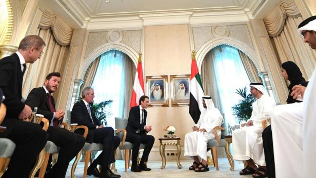 BUNDESKANZLER KURZ IN DEN VEREINIGTEN ARABISCHEN EMIRATEN (VAE): KURZ / AL NAHYAN