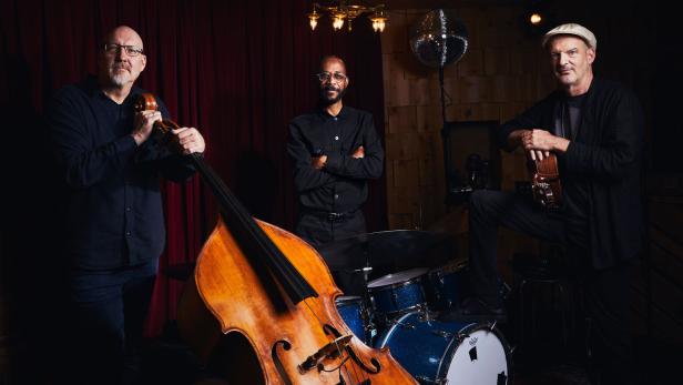 Scott Colley, Brian Blade und Wolfgang Muthspiel (v. li. n. re.).