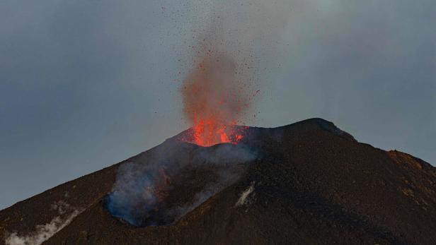 ITALY-ERUPTION-VOLCANO-ETNA