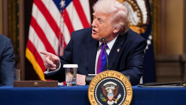 A roundtable on the Ratepayer Protection Pledge in Washington