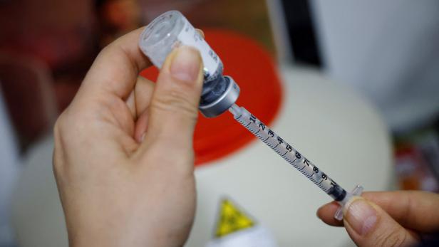 FILE PHOTO: A nurse prepares Botox injection, amid the coronavirus disease (COVID-19) pandemic in Seoul