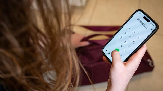 ++ THEMENBILD ++ GEWALT / FRAUEN / MÄNNER / FAMILIE / DIVERS / GESELLSCHAFT / MISSBRAUCH / SEXUELLE DISKRIMINIERUNG / STALKING / KRIMINALITÄT / NOTFALL / NOTRUF / FRAUEN-HELPLINE