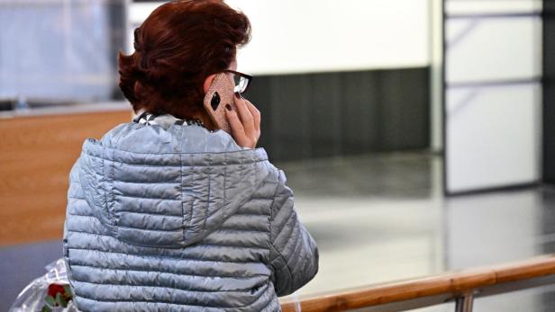 IRAN - NACH LUFTRAUMSPERRE: ERSTER FLIEGER AUS DUBAI AM FLUGHAFEN WIEN GELANDET