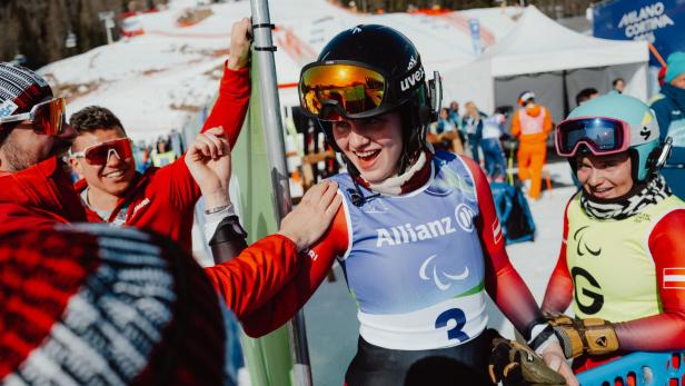 Veronika Aigner und Lilly Sammer jubelten über Gold.