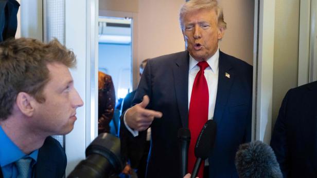 US-PRESIDENT-TRUMP-SPENDS-WEEKEND-AT-MAR-A-LAGO-RESORT-IN-FLORID