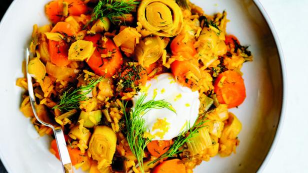 Geschmorter Lauch mit Karotte,  Reis und Dille