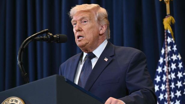 US-IRAN-WAR-POLITICS-TRUMP