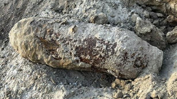 Eine Aufnahme der ausgegrabenen Fliegerbombe.