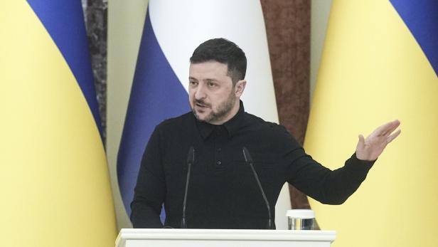 Ukrainian President Zelensky, Dutch Prime Minister Jetten hold joint press conference in Kyiv