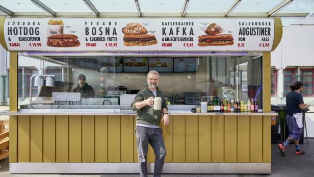 Wiener Würstelstand in der Spittelau