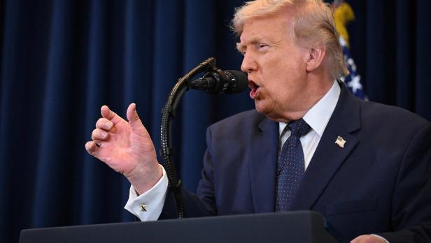 US-PRESIDENT-TRUMP-SPEAKS-TO-THE-PRESS-DURING-A-NEWS-CONFERENCE