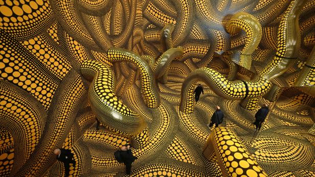 TOPSHOT-GERMANY-JAPAN-ART-KUSAMA