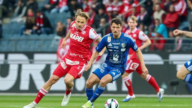 Schöpf (r.) kommt mit dem WAC nicht in Fahrt